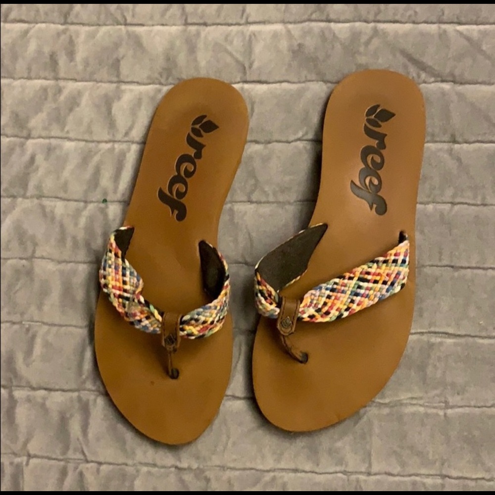 Reef rainbow flip flops size 8